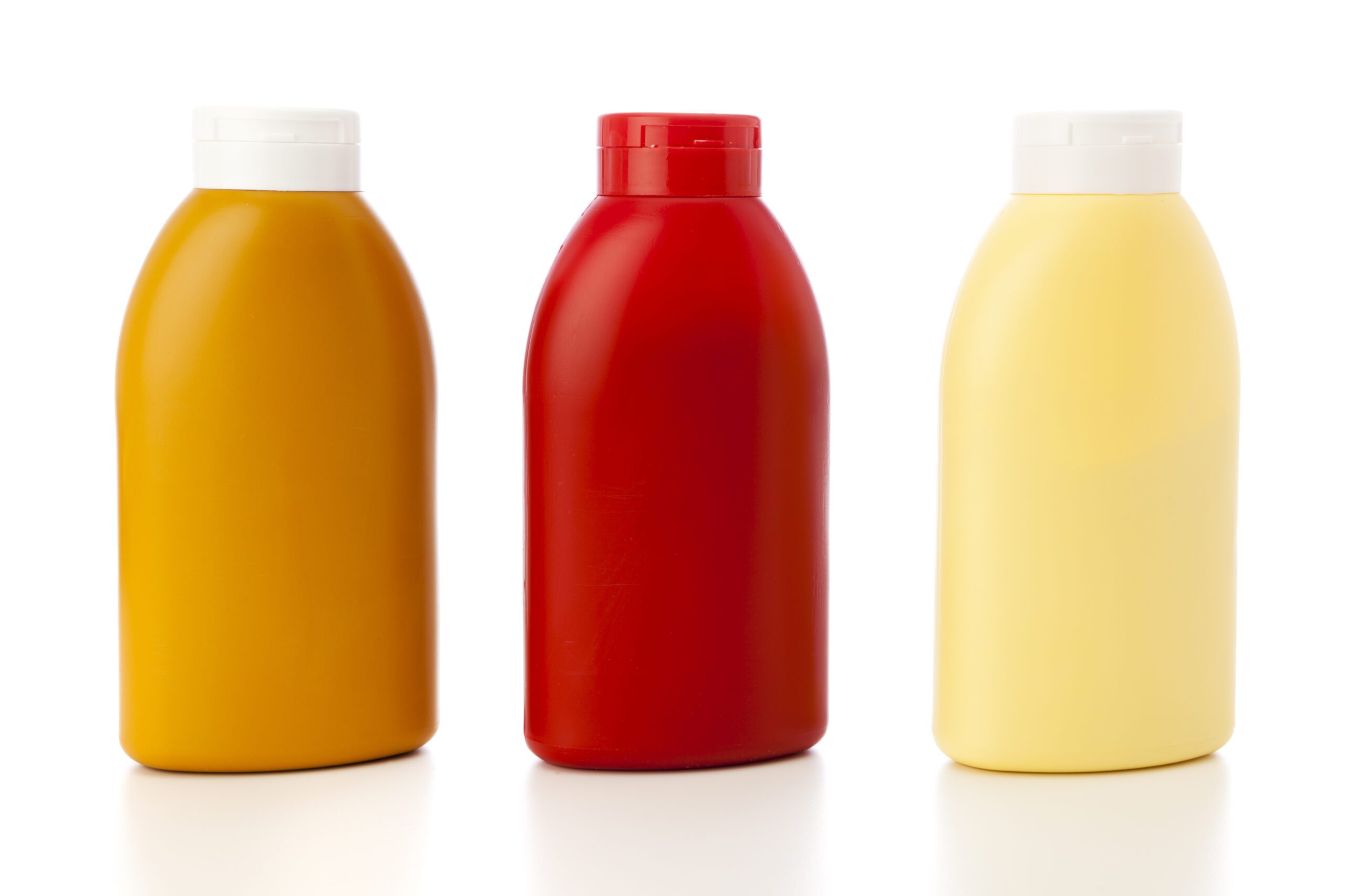 Senf, Ketschup und Mayonnaise in Flaschen Pulsed light decontamination on Ketchup market, Claranor Pulsed Light decontamination on the ketchup market!